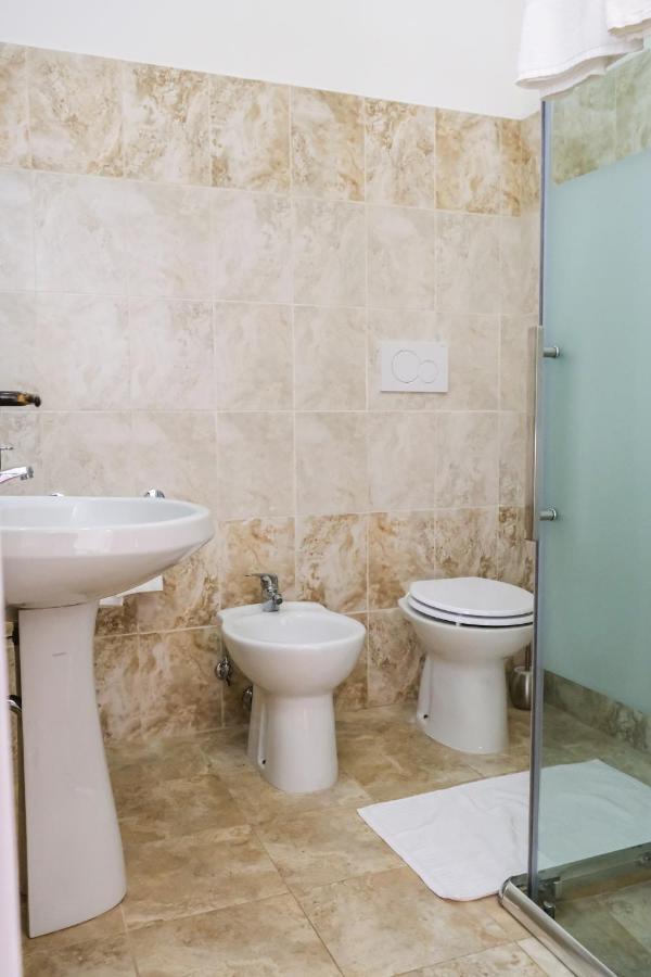 Terra D'Otranto Bed & Breakfast Uggiano La Chiesa Luaran gambar