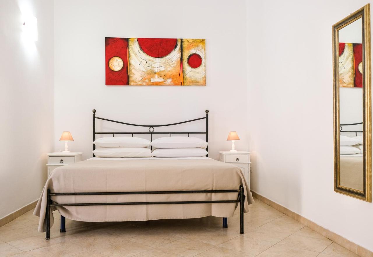 Terra D'Otranto Bed & Breakfast Uggiano La Chiesa Luaran gambar