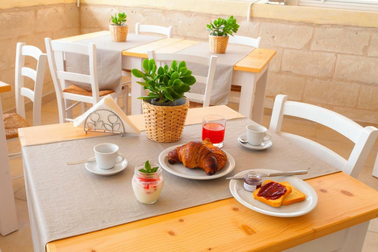 Terra D'Otranto Bed & Breakfast Uggiano La Chiesa Luaran gambar